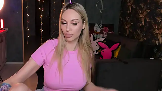 Blckmirrorr online show from January 1, 6:59 pm