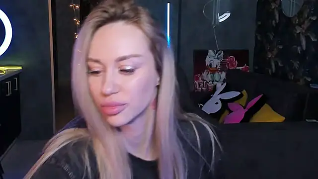 Blckmirrorr online show from November 23, 2:28 pm