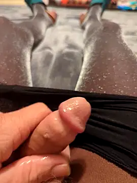 Snapshot of PantyhoseJasmine chatting on October 27, 8:18 am PantyhoseJasmine online show from October 27, 8:18 am