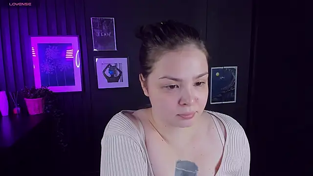 Mayayammy online show from February 17, 1:53 pm