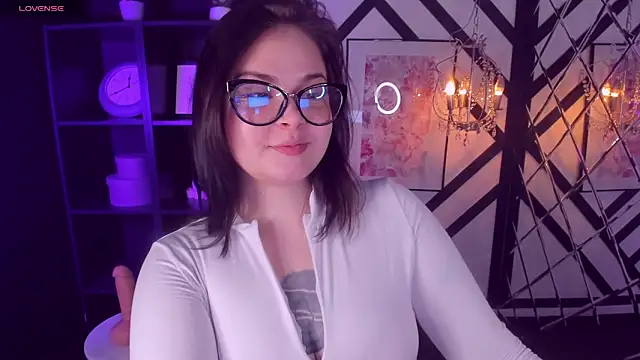 Mayayammy online show from February 28, 5:04 pm