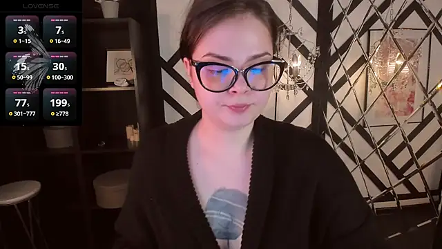 Mayayammy online show from March 9, 2:10 pm