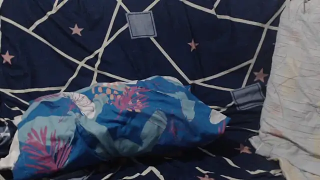 Snapshot of Lesliemilk5 chatting on October 13, 11:49 pm Lesliemilk5 online show from October 13, 11:49 pm