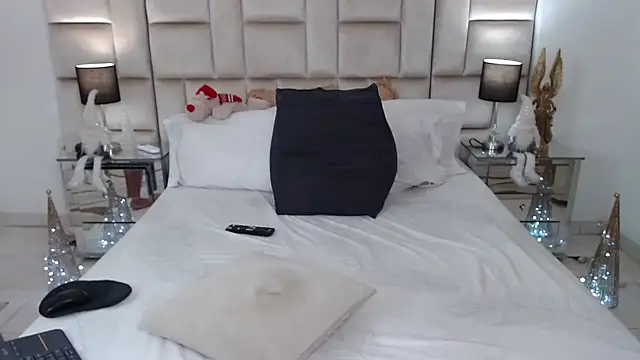 Snapshot of JesicaTaylorxx chatting on December 12, 9:26 pm JesicaTaylorxx online show from December 12, 9:26 pm