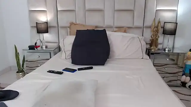 Snapshot of JesicaTaylorxx chatting on March 11, 9:26 pm JesicaTaylorxx online show from March 11, 9:26 pm