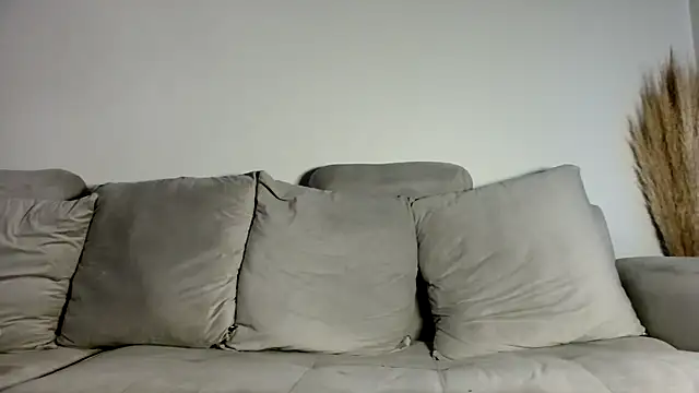 Snapshot of BedroomBullyX5 chatting on September 26, 10:08 am BedroomBullyX5 online show from September 26, 10:08 am