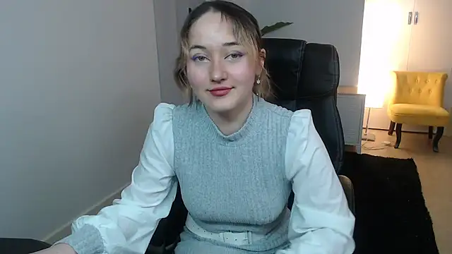 Snapshot of Crystal-dreamt chatting on February 13, 10:22 am Crystal-dreamt online show from February 13, 10:22 am