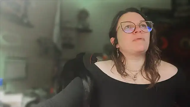 Snapshot of spunlikecottoncandy chatting on December 2, 11:11 pm spunlikecottoncandy online show from December 2, 11:11 pm