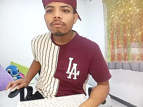 danidiazto2023 online show from February 14, 8:48 pm