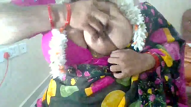 Snapshot of archanatelugu9 chatting on December 5, 1:58 am archanatelugu9 online show from December 5, 1:58 am