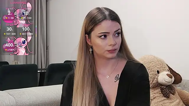 Snapshot of Kailynn_Moenn chatting on February 22, 8:09 pm Kailynn Moenn online show from February 22, 8:09 pm