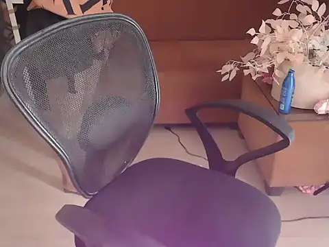 Snapshot of shivi_moto chatting on November 3, 5:31 am shivi moto online show from November 3, 5:31 am