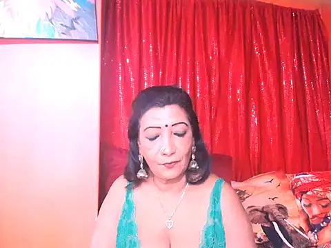 Snapshot of indiansarika65 chatting on June 5, 3:51 pm indiansarika65 online show from June 5, 3:51 pm