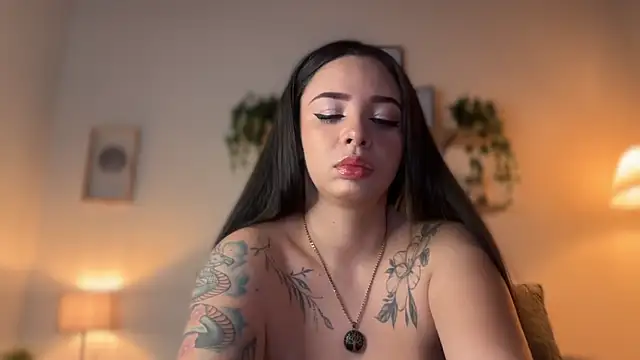 Snapshot of Paulah_x chatting on November 19, 7:36 pm Paulah x online show from November 19, 7:36 pm