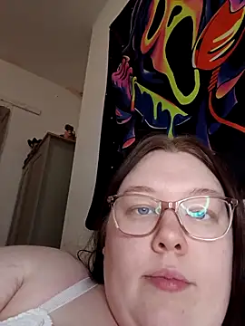 Sexycurvyemilyy online show from March 6, 9:44 pm