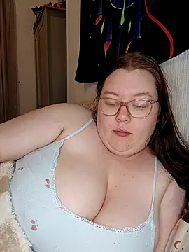 Sexycurvyemilyy online show from March 9, 10:03 pm