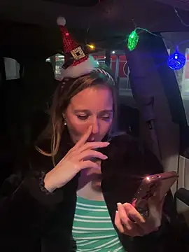 SkyelarSommer online show from December 22, 4:17 am