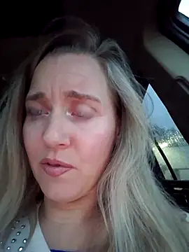 SkyelarSommer online show from February 19, 11:04 pm