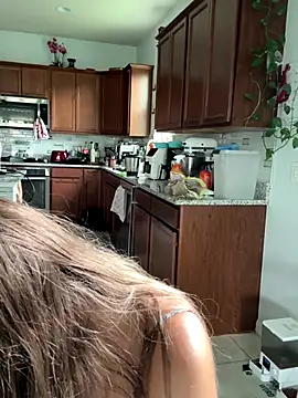 SkyelarSommer online show from September 30, 1:27 pm