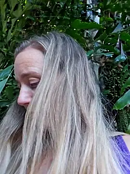 SkyelarSommer online show from October 18, 9:59 pm