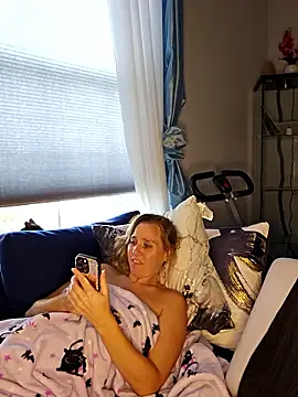 SkyelarSommer online show from October 28, 3:47 pm