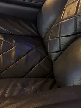 Snapshot of DominiqueX0 chatting on February 2, 12:35 pm DominiqueX0 online show from February 2, 12:35 pm