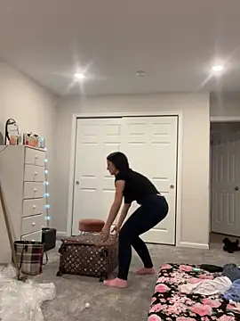 Snapshot of DominiqueX0 chatting on February 6, 7:07 pm DominiqueX0 online show from February 6, 7:07 pm