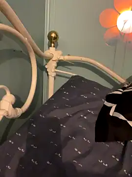 Snapshot of DominiqueX0 chatting on November 23, 9:58 pm DominiqueX0 online show from November 23, 9:58 pm