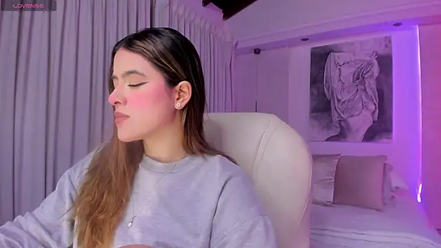 nathalie rivers online show from January 10, 11:23 am