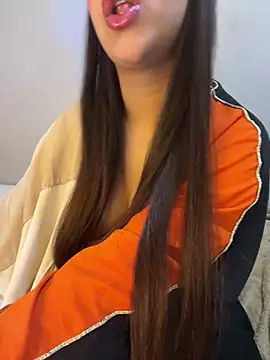 Snapshot of Mayacrayzi chatting on February 11, 9:42 am Mayacrayzi online show from February 11, 9:42 am