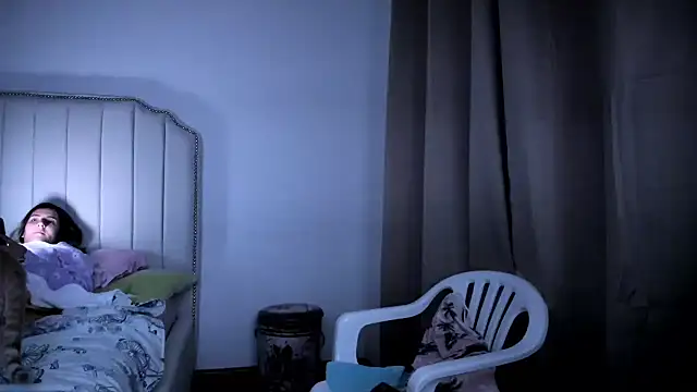 Hanna86 online show from October 31, 3:51 am