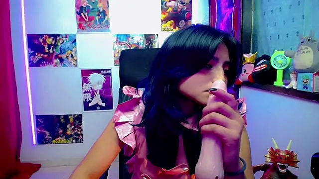 Snapshot of akai_krazna chatting on December 3, 9:23 pm akai krazna online show from December 3, 9:23 pm