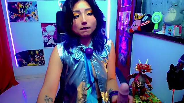 Snapshot of akai_krazna chatting on December 6, 11:22 am akai krazna online show from December 6, 11:22 am