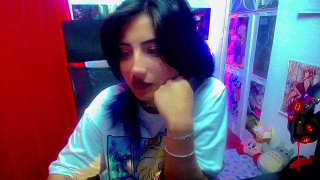 Snapshot of akai_krazna chatting on January 22, 2:46 pm akai krazna online show from January 22, 2:46 pm