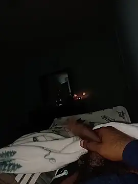 Snapshot of Annonymous607 chatting on November 4, 4:39 pm Annonymous607 online show from November 4, 4:39 pm