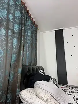 croftsmila online show from February 19, 10:39 pm