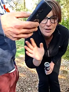 biboii online show from April 18, 9:59 pm