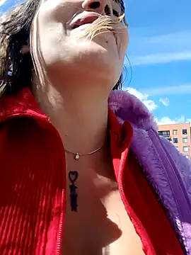 Snapshot of Misscata1106 chatting on January 17, 7:06 pm Misscata1106 online show from January 17, 7:06 pm