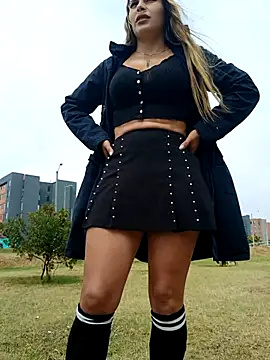 Snapshot of Misscata1106 chatting on February 2, 7:56 pm Misscata1106 online show from February 2, 7:56 pm