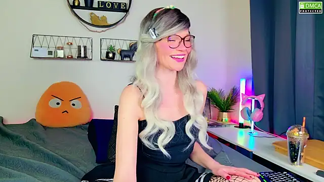 Kittychatte online show from January 22, 8:38 pm