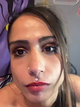 Snapshot of LaPetitechienne1 chatting on January 12, 1:53 am LaPetitechienne1 online show from January 12, 1:53 am