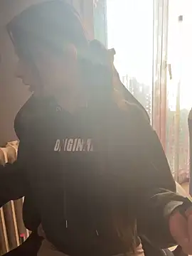 Snapshot of LaPetitechienne1 chatting on January 13, 2:00 pm LaPetitechienne1 online show from January 13, 2:00 pm