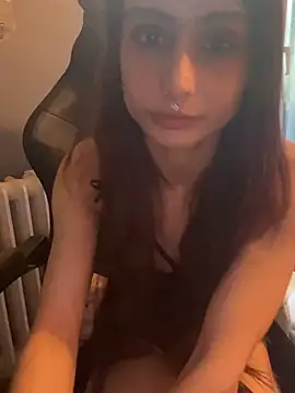 Snapshot of LaPetitechienne1 chatting on January 22, 3:18 pm LaPetitechienne1 online show from January 22, 3:18 pm