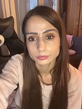 Snapshot of LaPetitechienne1 chatting on January 27, 2:24 pm LaPetitechienne1 online show from January 27, 2:24 pm