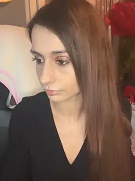 Snapshot of LaPetitechienne1 chatting on February 11, 8:42 pm LaPetitechienne1 online show from February 11, 8:42 pm