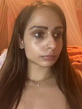 Snapshot of LaPetitechienne1 chatting on March 8, 11:18 pm LaPetitechienne1 online show from March 8, 11:18 pm