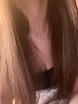 Snapshot of LaPetitechienne1 chatting on March 15, 4:21 pm LaPetitechienne1 online show from March 15, 4:21 pm