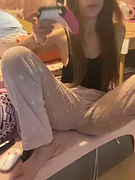 Snapshot of LaPetitechienne1 chatting on March 15, 7:27 pm LaPetitechienne1 online show from March 15, 7:27 pm