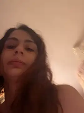 Snapshot of LaPetitechienne1 chatting on March 18, 8:25 am LaPetitechienne1 online show from March 18, 8:25 am