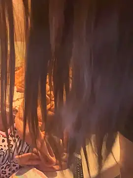 Snapshot of LaPetitechienne1 chatting on March 21, 5:32 am LaPetitechienne1 online show from March 21, 5:32 am